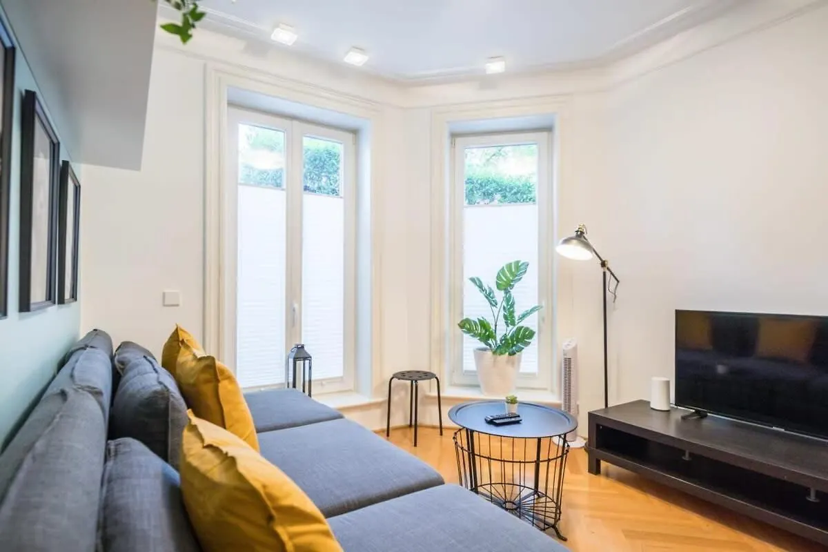 Modern Apartment Near Aussenalster 함브루크 독일